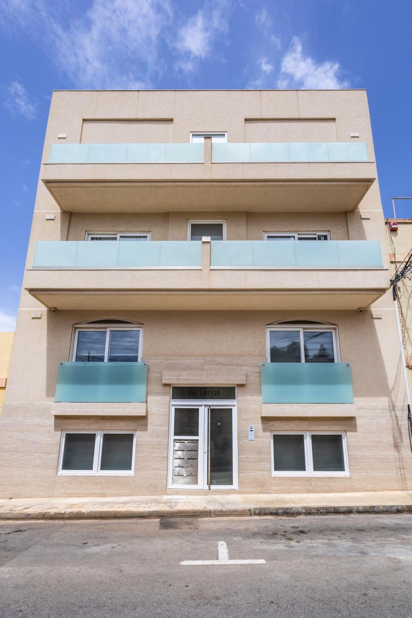 Fl 4 Thelodge-Charming City Retreat By Homely Mellieħa Eksteriør billede